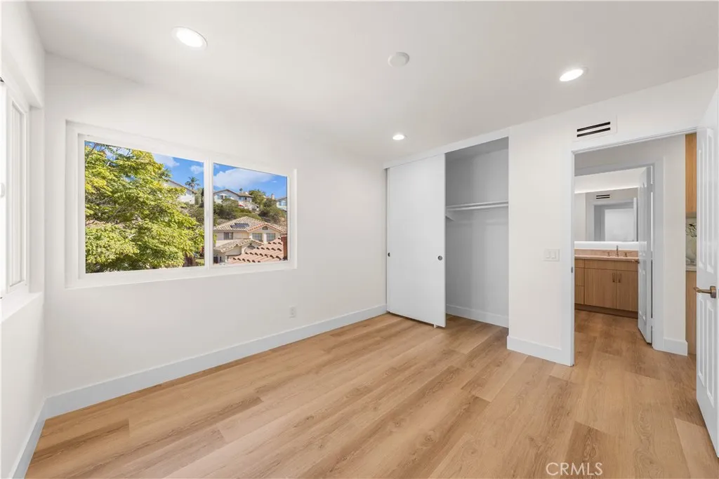 https://cdn.realtyfeed.com/cdn/127/307088752/3a65444f65f532911831bb3529711ffe.webp