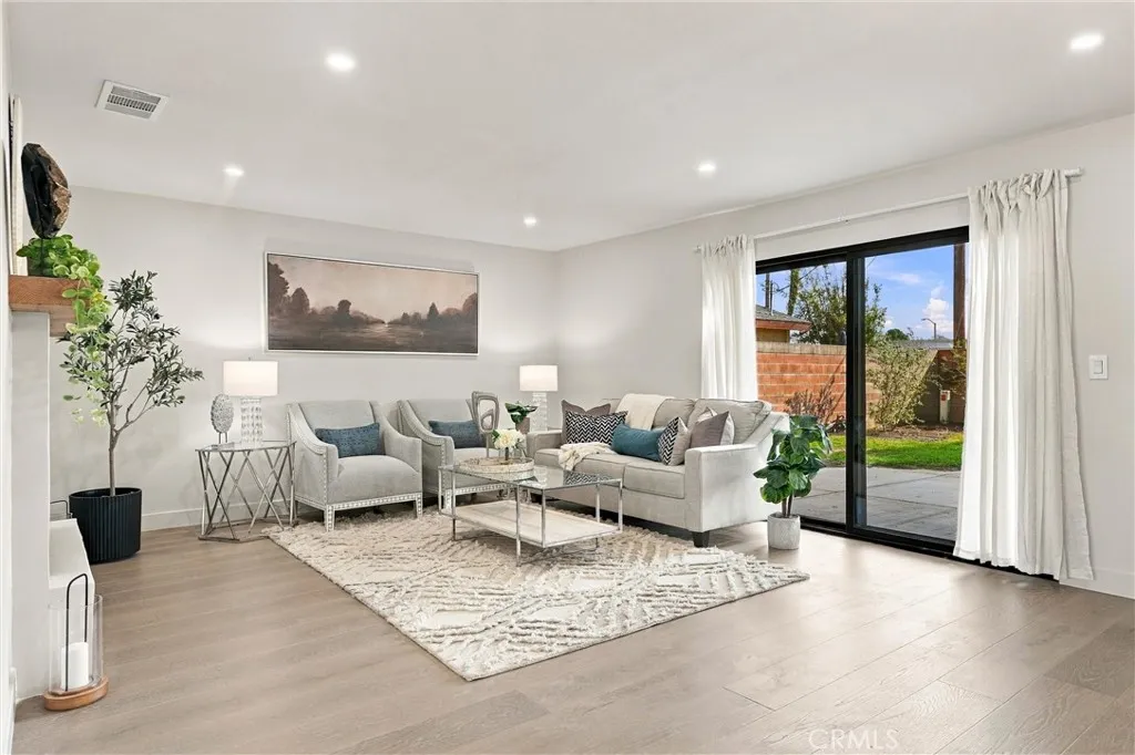 Placentia, CA 92870