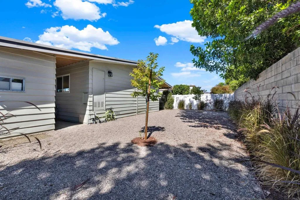 https://cdn.realtyfeed.com/cdn/127/307088846/31b13468b97f5a36946a385b754252c8.webp