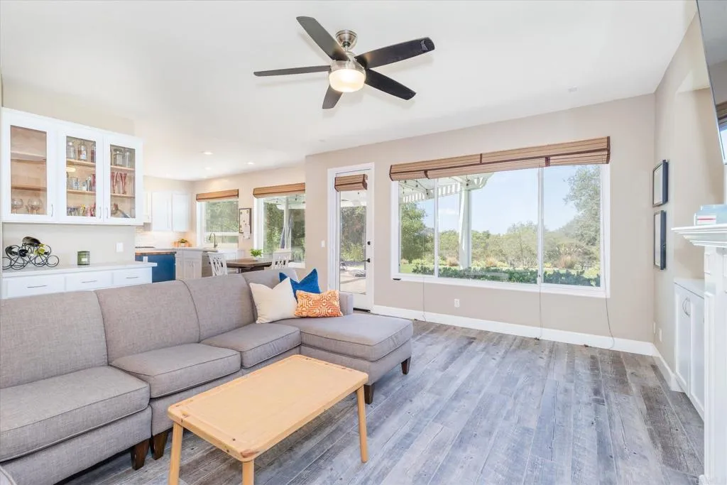 https://cdn.realtyfeed.com/cdn/127/307088854/136c4ea7bf512fee0df69d5e201c2e7a.webp