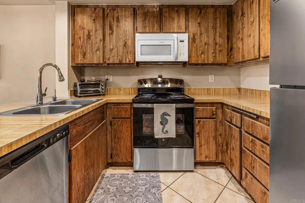 https://cdn.realtyfeed.com/cdn/127/307088970/5e94dc84689220aee949a3a0d9151ffb.webp