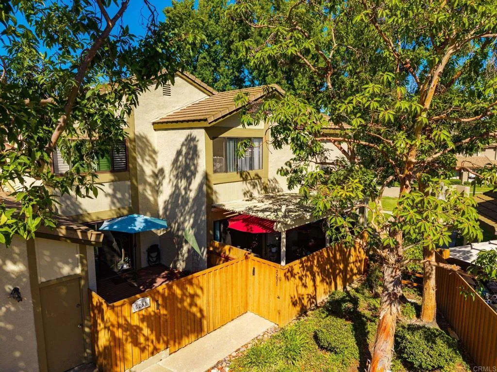 https://cdn.realtyfeed.com/cdn/127/307088970/89fc6aef845e275025787c683f1457cf.webp