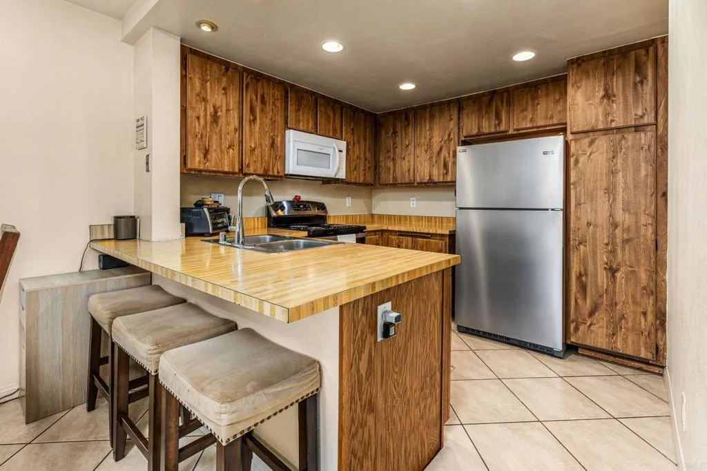 https://cdn.realtyfeed.com/cdn/127/307088970/ac03002dd7c77ea2a5ffc0b8b7aad213.webp