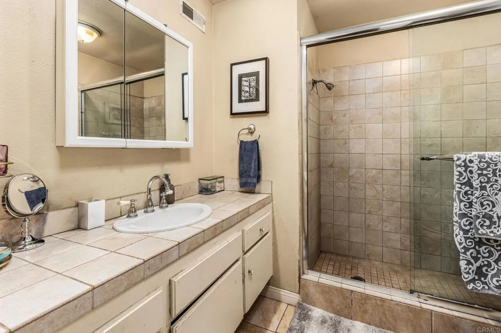 https://cdn.realtyfeed.com/cdn/127/307088970/b089ecd110bfd1977a73801e7573b005.webp