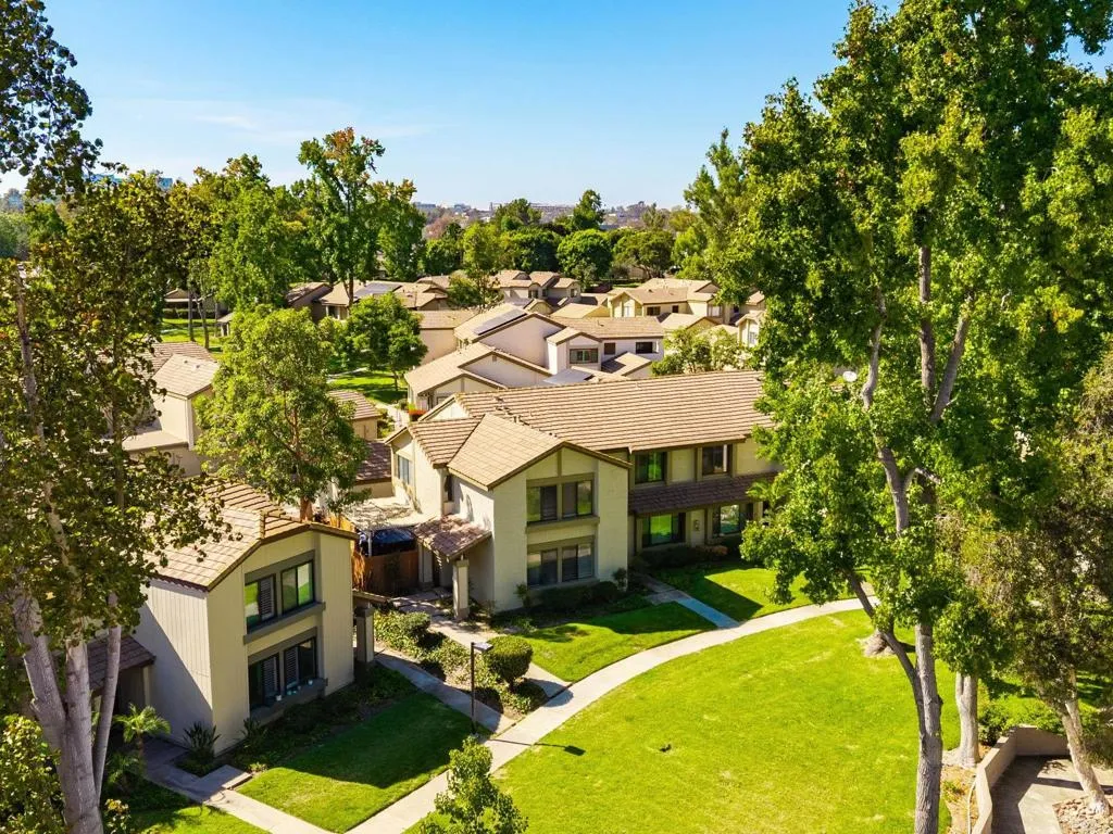 https://cdn.realtyfeed.com/cdn/127/307088970/d27547d0bd3f7ad0ad588dda639f7f6a.webp