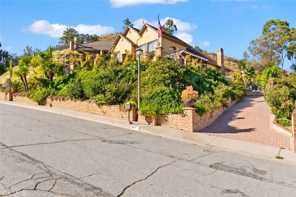 Glendale, CA 91207