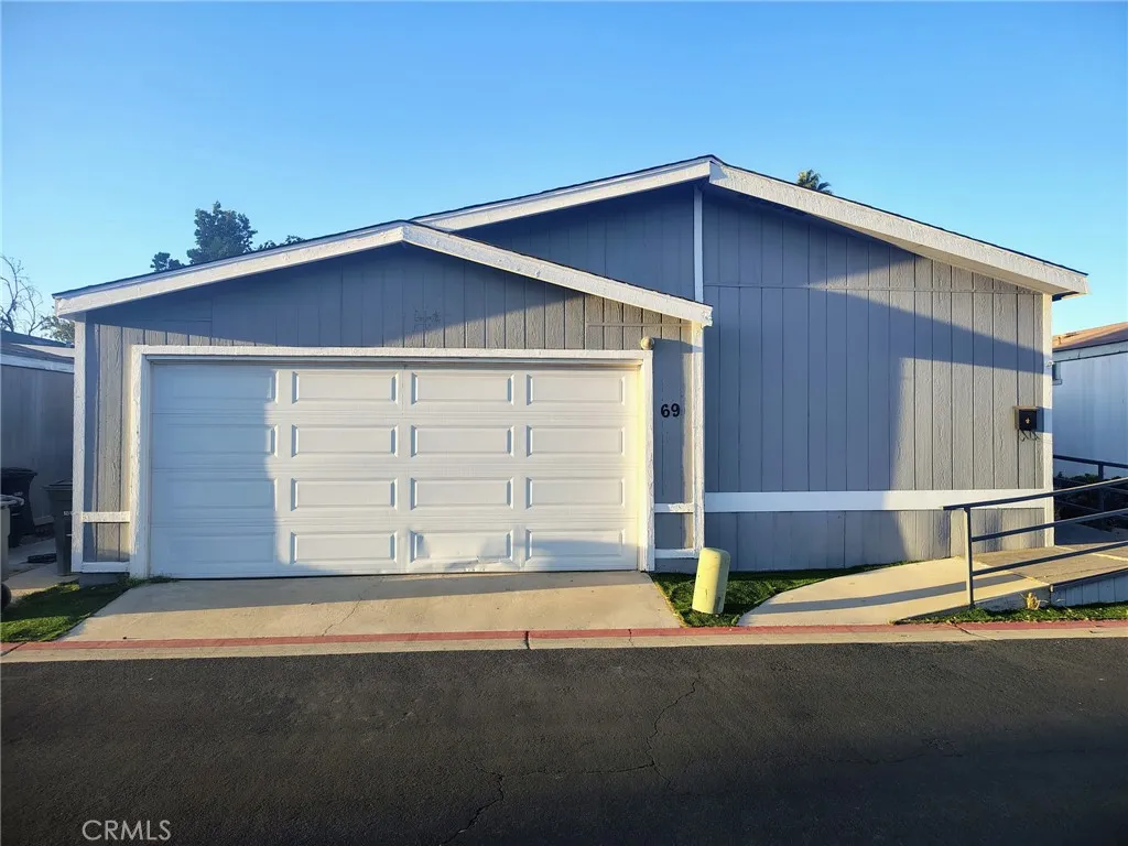 Perris, CA 92571