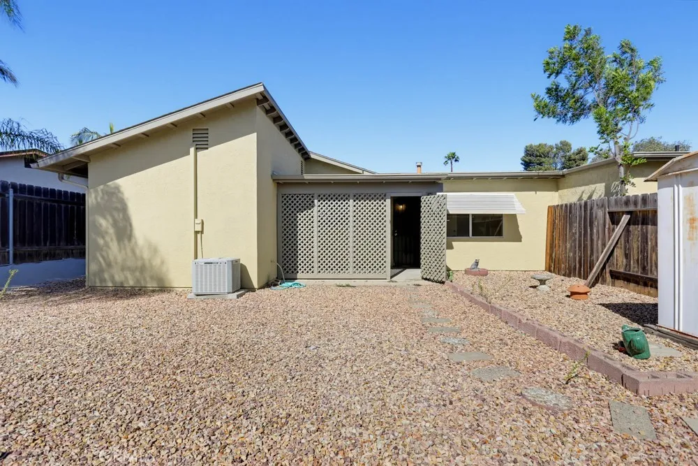 https://cdn.realtyfeed.com/cdn/127/307089017/919539a768b593644ed137bcd474421d.webp