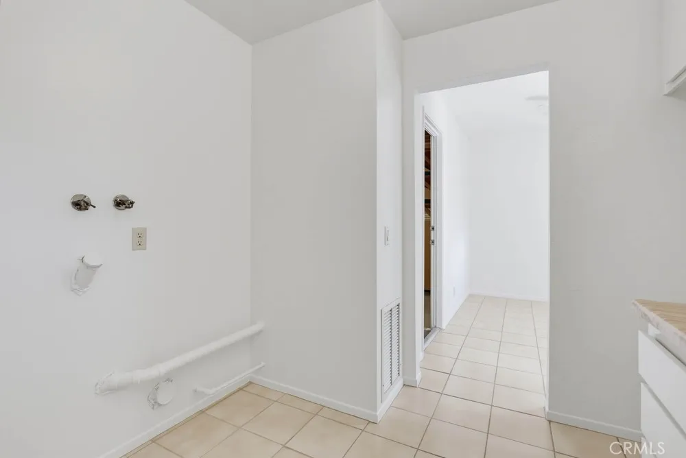 https://cdn.realtyfeed.com/cdn/127/307089017/aedf80804d33c50711378bc81ddf5c31.webp