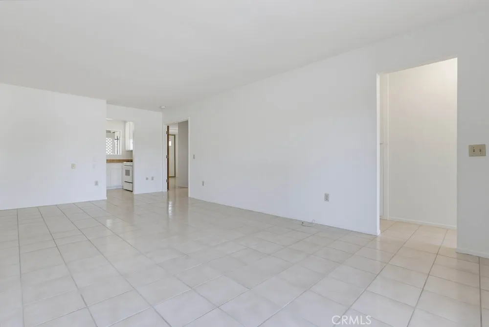 https://cdn.realtyfeed.com/cdn/127/307089017/e7a91f4656f274130cc4dc9cb3042edb.webp