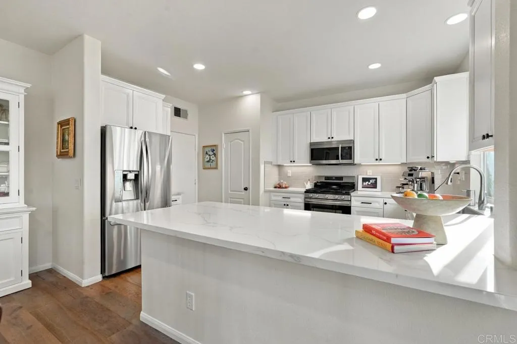 https://cdn.realtyfeed.com/cdn/127/307089048/0fd8c272a9c204c5f94c02154f1e533c.webp
