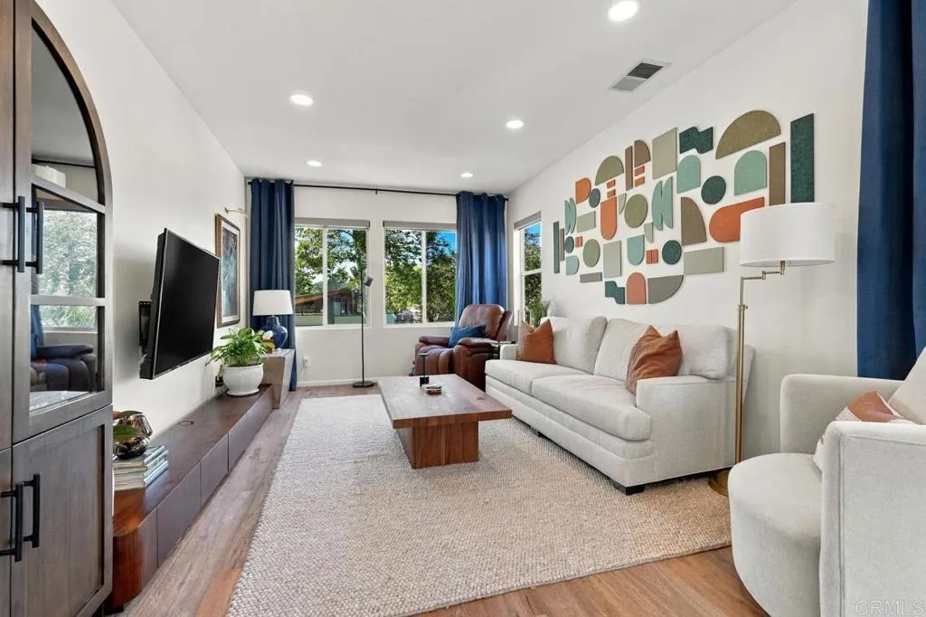 https://cdn.realtyfeed.com/cdn/127/307089048/adc9dccafebc8351acb65691e6034e4a.webp