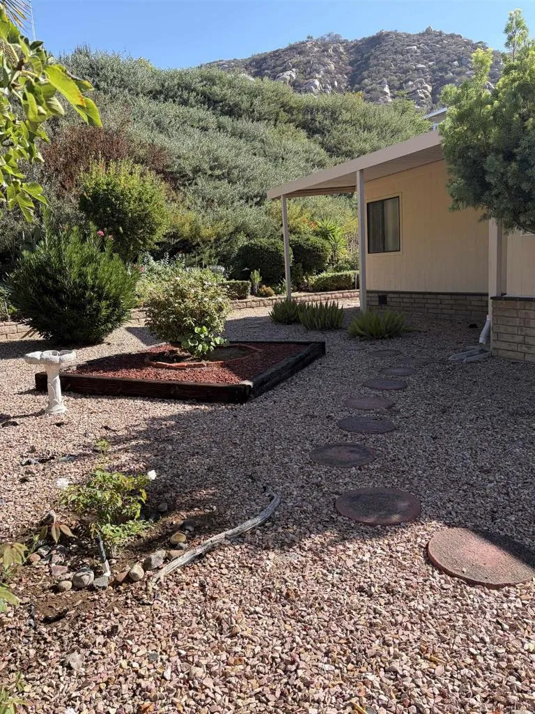 https://cdn.realtyfeed.com/cdn/127/307089103/e18669fb48147a28cf81e9de39651c57.webp