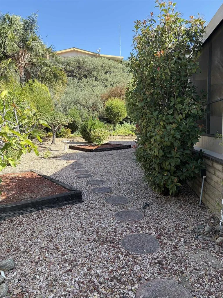 https://cdn.realtyfeed.com/cdn/127/307089103/e3e94efd0039fc26369d60568d920790.webp