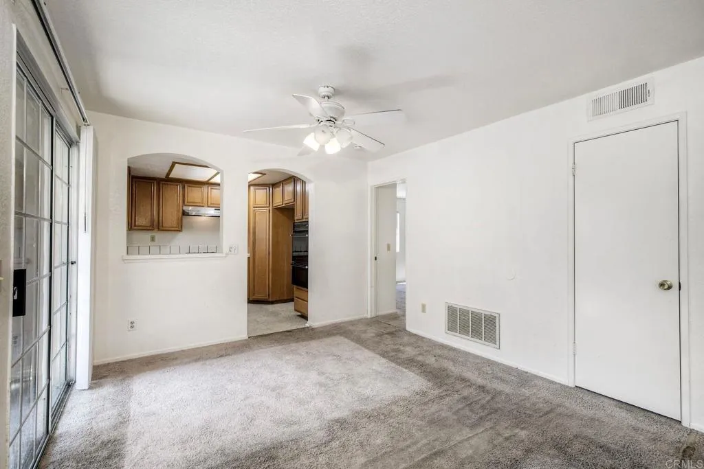 https://cdn.realtyfeed.com/cdn/127/307089105/9aa3bad5c4352497308b3f9fd0ce1211.webp