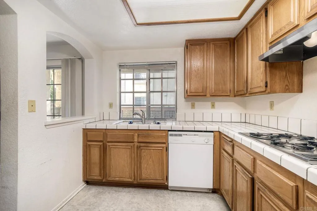 https://cdn.realtyfeed.com/cdn/127/307089105/a24d84f2b23da3b209cd91abfcd11d15.webp