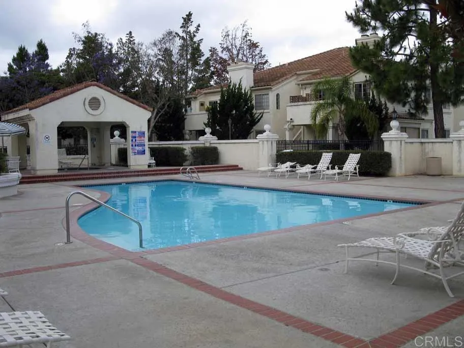 750 Breeze Hill Road Unit 121