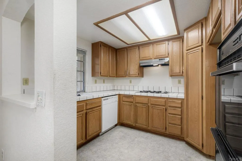 https://cdn.realtyfeed.com/cdn/127/307089105/d4a67e662777e658e5c31b3e20448719.webp