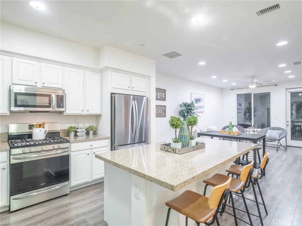 Glendora, CA 91740
