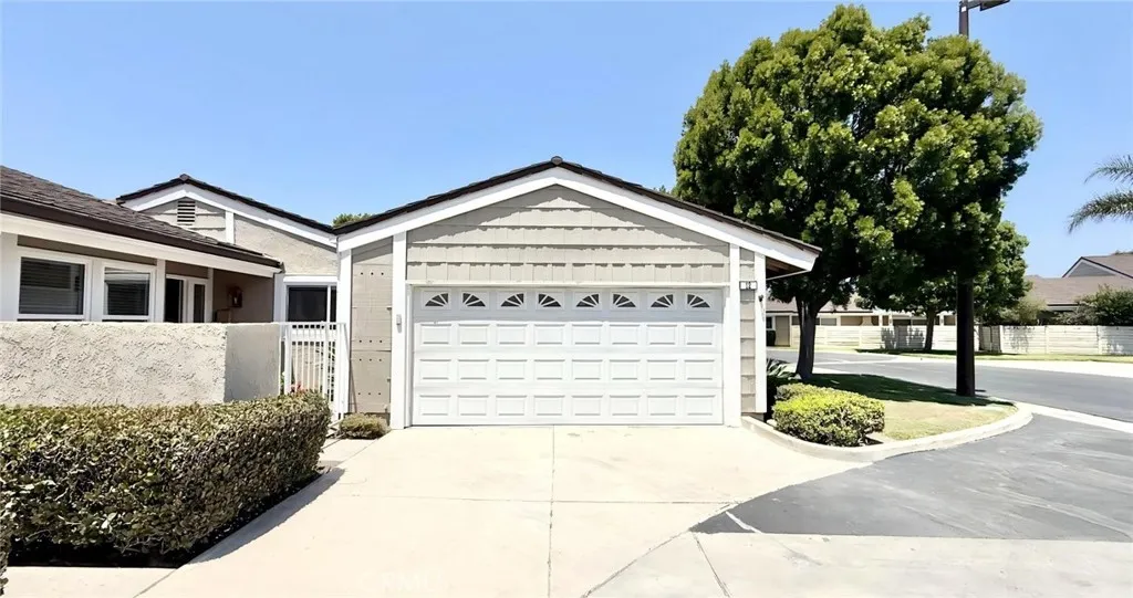 Irvine, CA 92604
