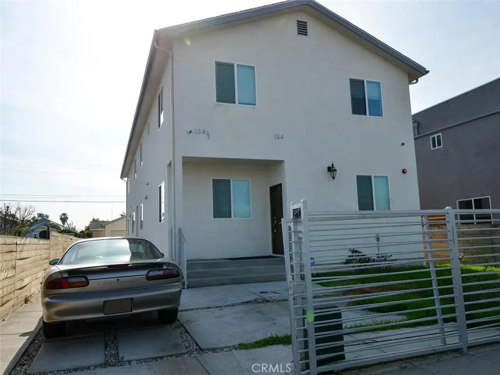 Los Angeles, CA 90003