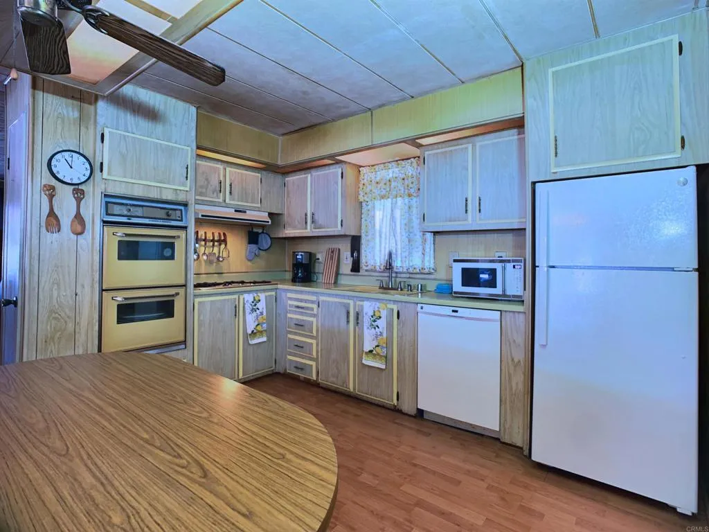 https://cdn.realtyfeed.com/cdn/127/307089249/06a82e6e8819da4d70252d0e20bc14a1.webp