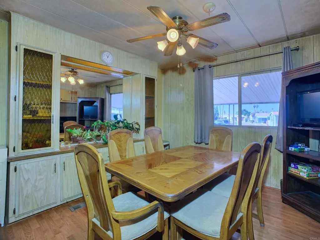 https://cdn.realtyfeed.com/cdn/127/307089249/0d40bcf99e7796e8e8e10fa5115d11af.webp