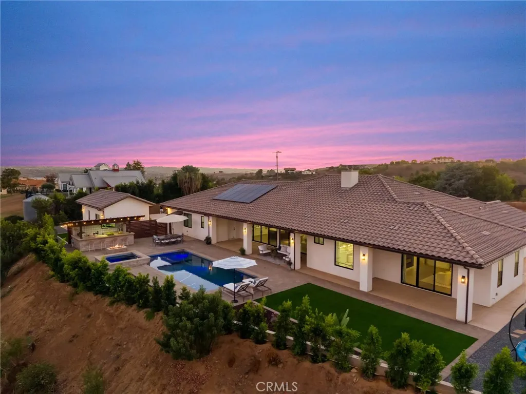 https://cdn.realtyfeed.com/cdn/127/307089251/e1353bca28e2f1a9414aa096044e1c19.webp