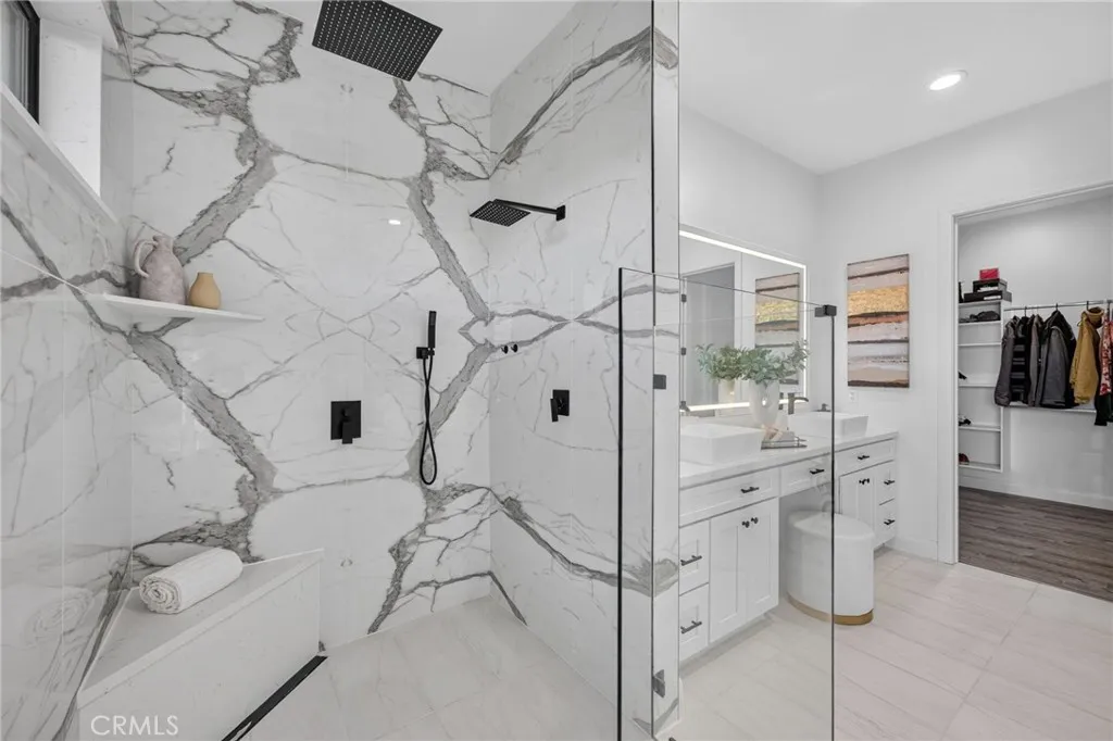 https://cdn.realtyfeed.com/cdn/127/307089251/e52aa835c8b5381570ba20178a9c9f9b.webp
