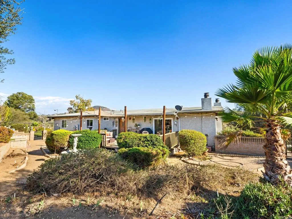 https://cdn.realtyfeed.com/cdn/127/307089311/af1d98b3d207641f3122f617b1d78faa.webp