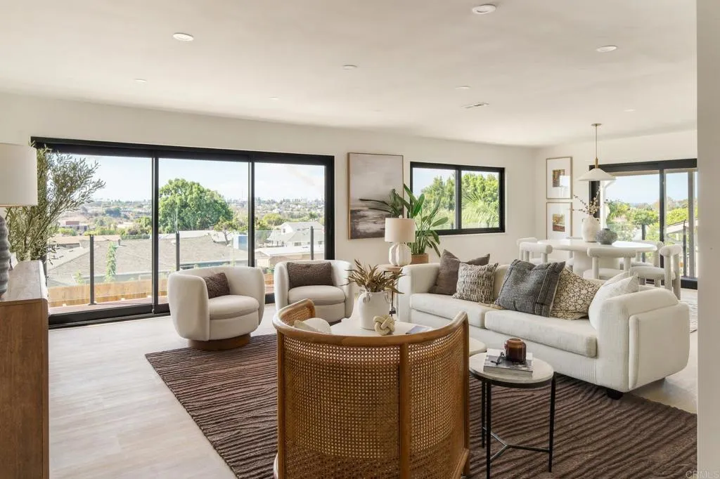 https://cdn.realtyfeed.com/cdn/127/307089374/10cc461bbec38e973895b7227f8c0e40.webp