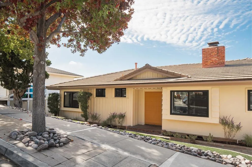 https://cdn.realtyfeed.com/cdn/127/307089374/2950b03ce9ca3fbd04df36f63b5044ff.webp