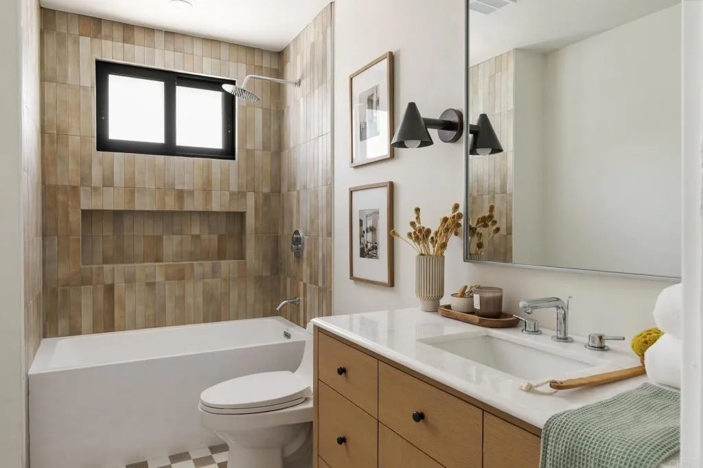https://cdn.realtyfeed.com/cdn/127/307089374/7eabb80894af1c498a71c67fcd740576.webp