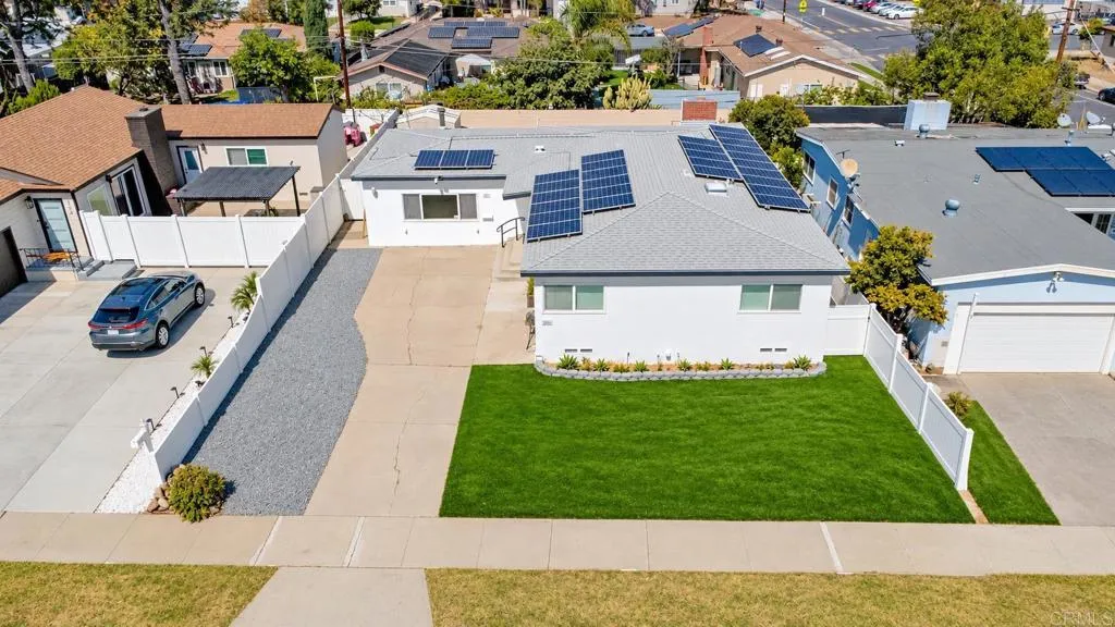 https://cdn.realtyfeed.com/cdn/127/307089413/8a07d6572c74a1bef1cf8b5319d9f318.webp