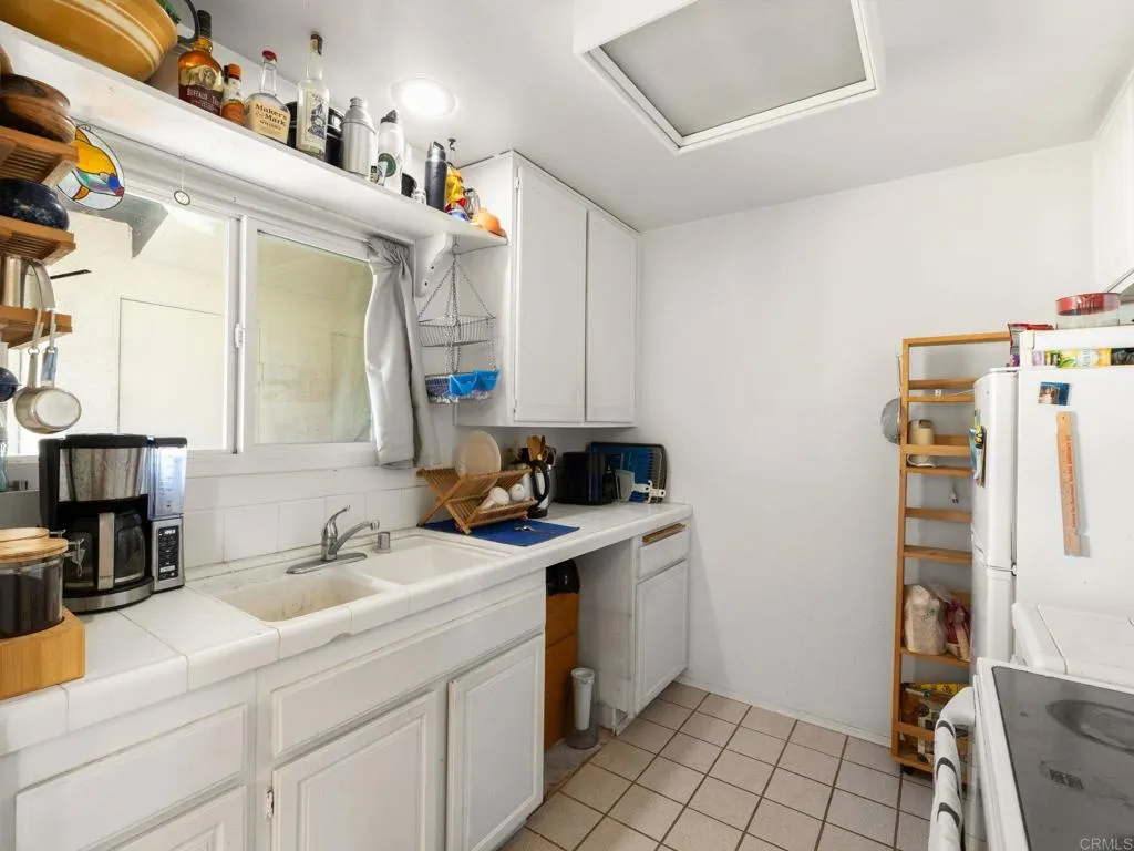 https://cdn.realtyfeed.com/cdn/127/307089428/11497cfebe02f4dd57c728b935d23823.webp