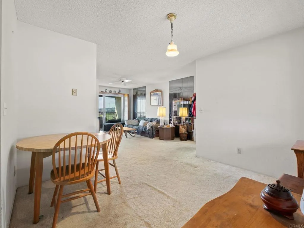https://cdn.realtyfeed.com/cdn/127/307089428/1f7066a14c703271eba84a469bc65794.webp