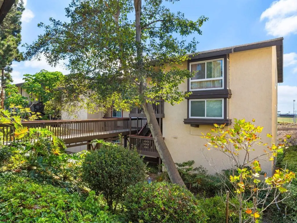 https://cdn.realtyfeed.com/cdn/127/307089428/882ce4725a50ecc3db6f9c5a090c69d5.webp