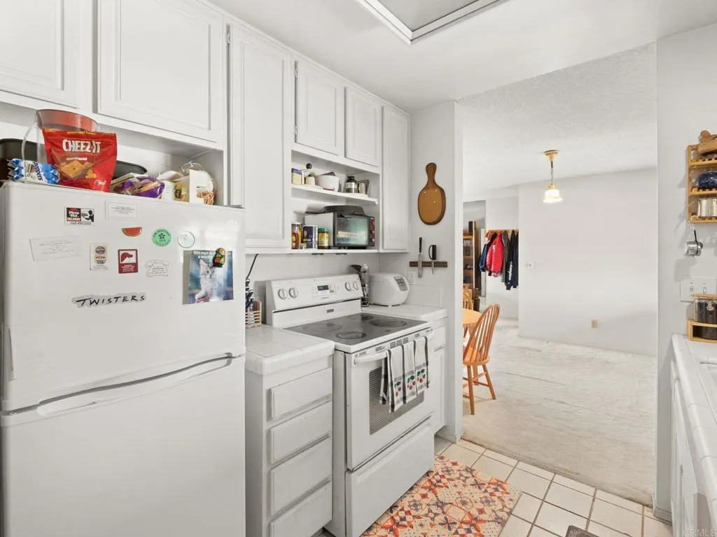 https://cdn.realtyfeed.com/cdn/127/307089428/a6306381ec6046eaf252833287a6a643.webp