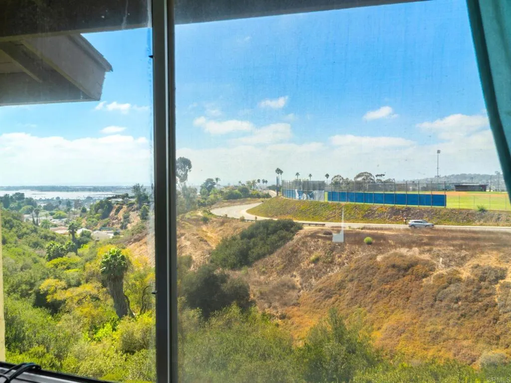 https://cdn.realtyfeed.com/cdn/127/307089428/d171f8e4c7d67a84ec35b8bbfd55202f.webp