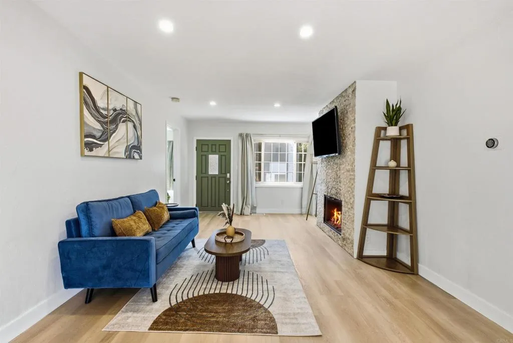 https://cdn.realtyfeed.com/cdn/127/307089461/2ead59bac3a6b5441ccdd23d6611039a.webp
