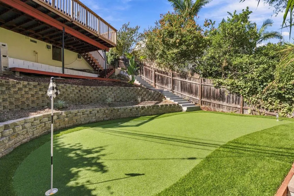 https://cdn.realtyfeed.com/cdn/127/307089461/82b30d61186c5862a5aa6ec3b389865b.webp