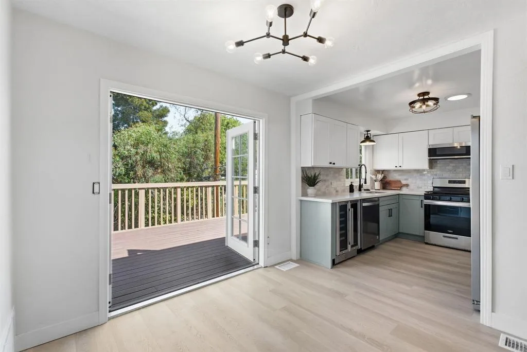 https://cdn.realtyfeed.com/cdn/127/307089461/ae251497d60071a93cb07587d7a320ec.webp