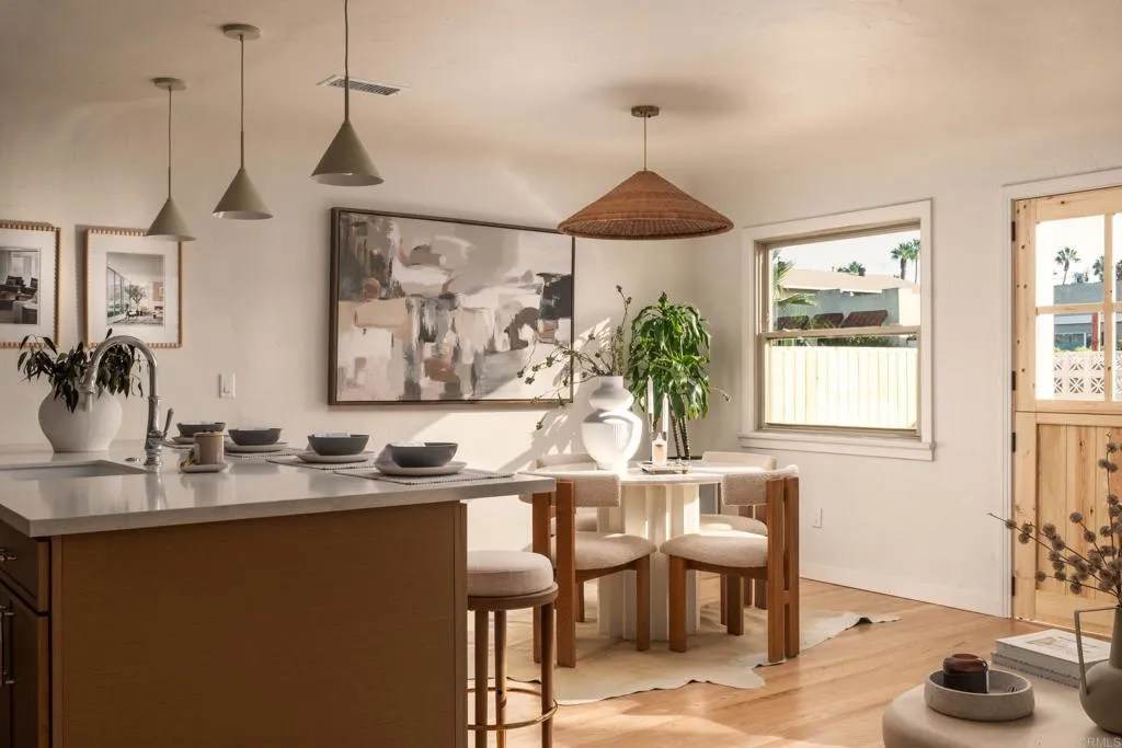 https://cdn.realtyfeed.com/cdn/127/307089467/14f8dc58dc3b21841b632c9d723cdf09.webp