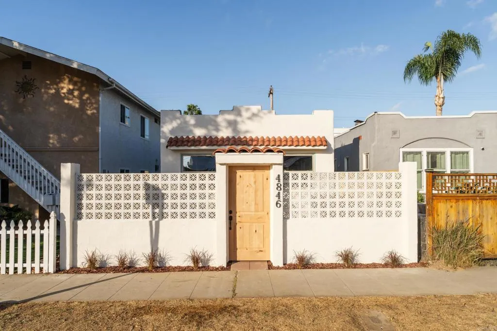 https://cdn.realtyfeed.com/cdn/127/307089467/6db5764b62031f04e9d283879b2bafb0.webp