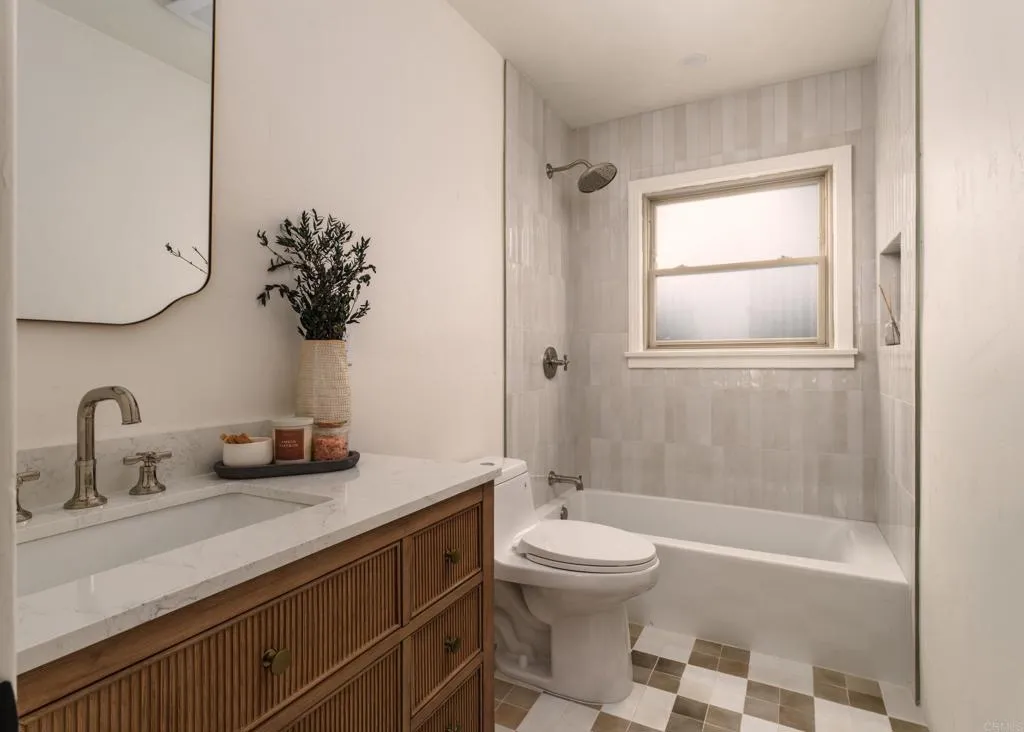 https://cdn.realtyfeed.com/cdn/127/307089467/ca6ecb1a92380ecc5eb6524517b5fa7c.webp