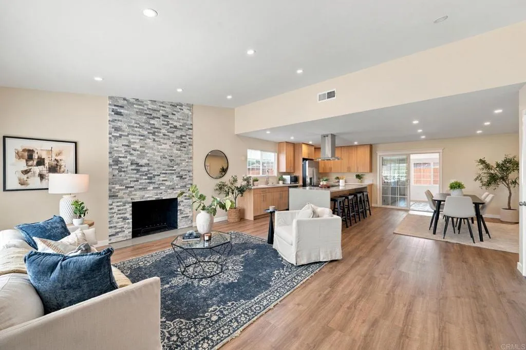 https://cdn.realtyfeed.com/cdn/127/307089474/7cdc008ea5f61c381705b930bbf2a096.webp