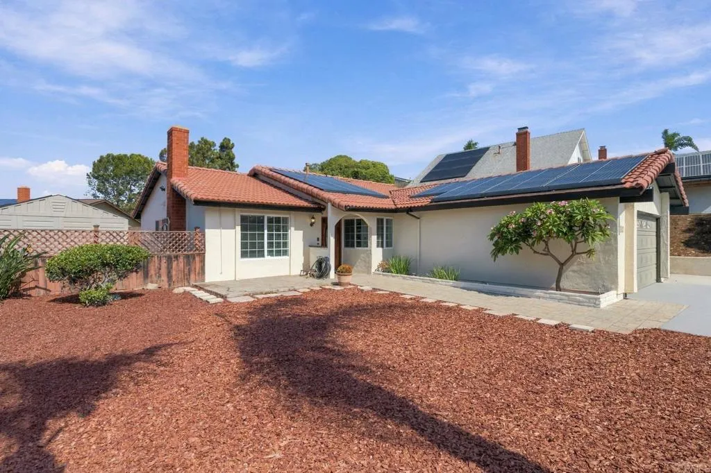 https://cdn.realtyfeed.com/cdn/127/307089474/a231359ba438ff54fe2b753e2592c799.webp
