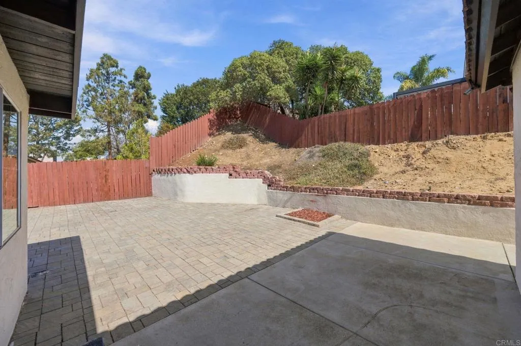 https://cdn.realtyfeed.com/cdn/127/307089474/e93eb9cf3489a189841472b53617e248.webp