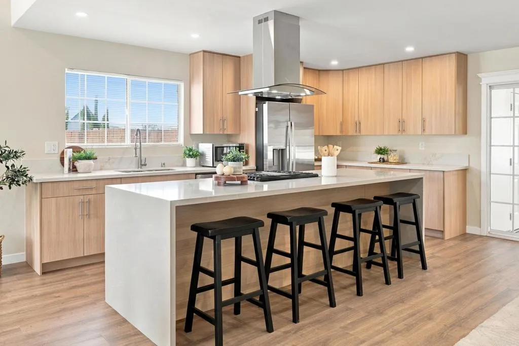 https://cdn.realtyfeed.com/cdn/127/307089474/efc271175aec013198f08e8ce899dab0.webp