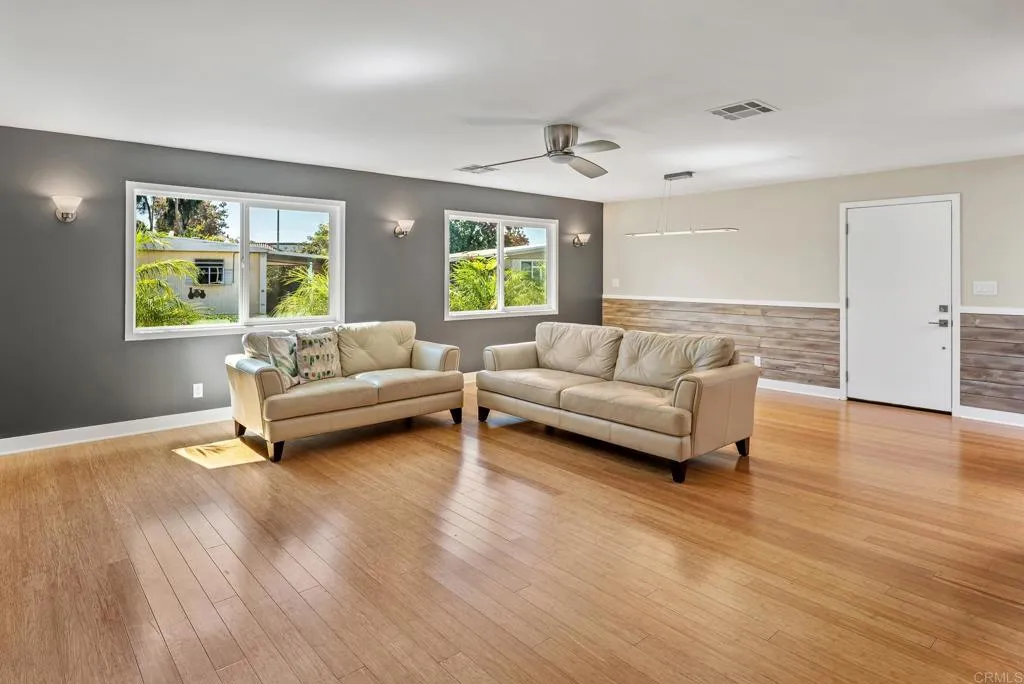 https://cdn.realtyfeed.com/cdn/127/307089524/01e8ab51628cc41c2a32747b0a691b7f.webp